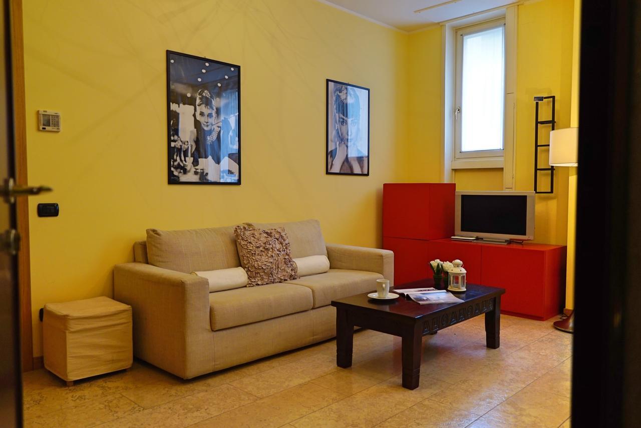 Duomo Apartment Milano Exterior foto